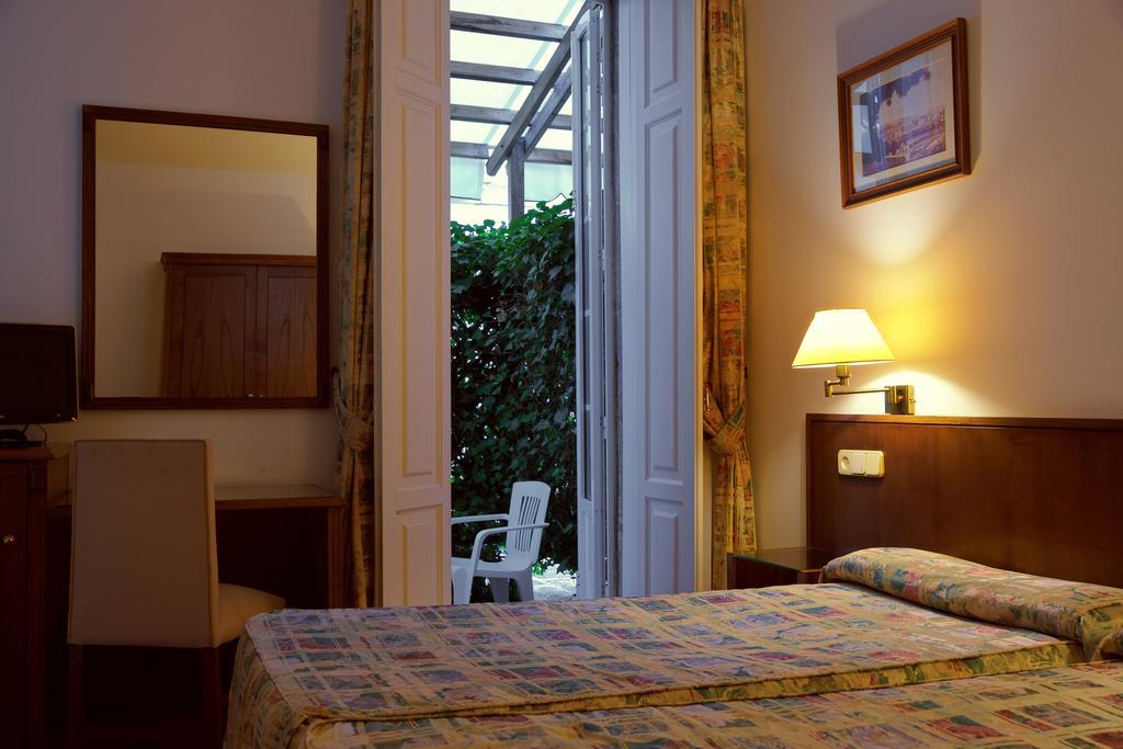 Pazo Almuzara Hotel Boborás Екстериор снимка