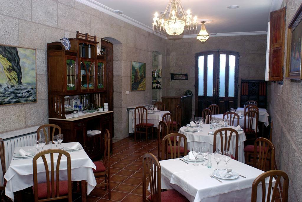 Pazo Almuzara Hotel Boborás Ресторант снимка