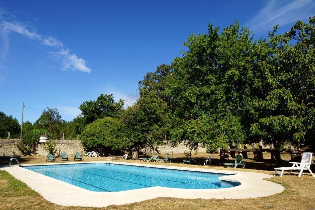 Pazo Almuzara Hotel Boborás Екстериор снимка