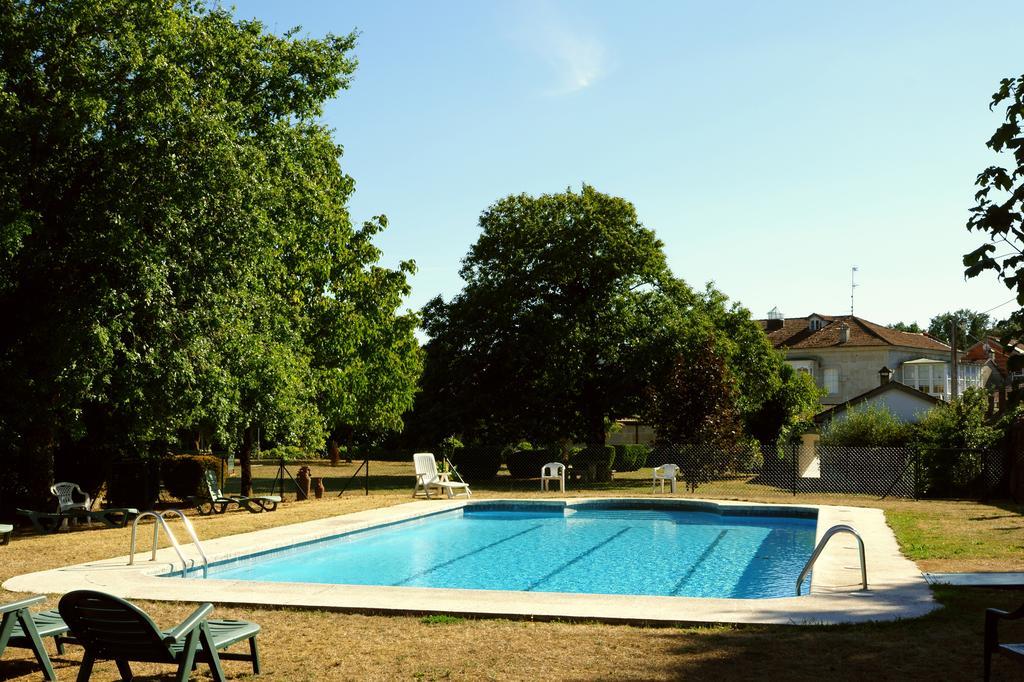 Pazo Almuzara Hotel Boborás Екстериор снимка